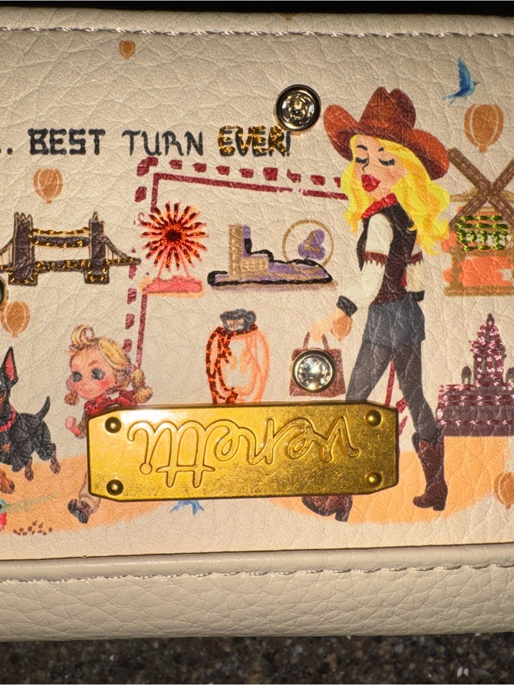 NWT Venetti Travel Print Bifold Wallet •Error • Upside-Down Logo - Picture 7 of 9